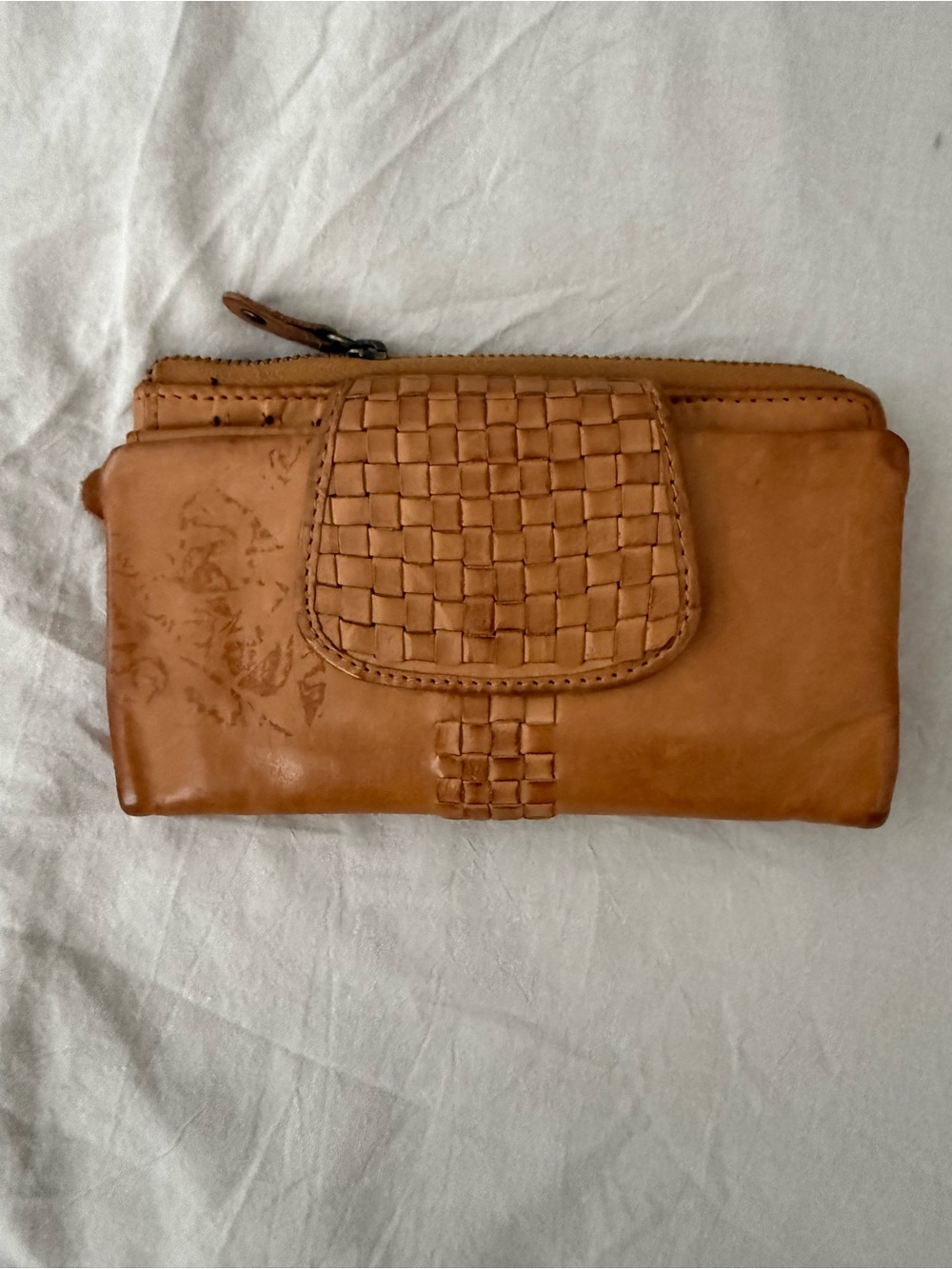 Women’s Woven Leather Zip Wallet - Tan